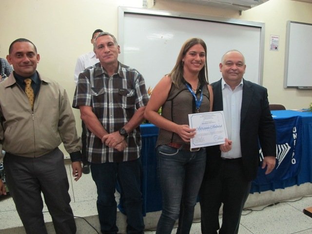 Adriana Ambard (5 años de servicio)